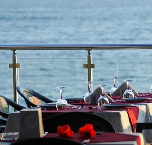 3 restaurants, breakfast, lunch, dinner served; Mexican cuisine 