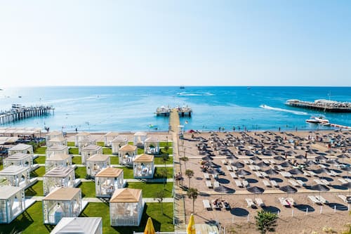 Private beach nearby, free beach shuttle, sun-loungers, beach umbrellas