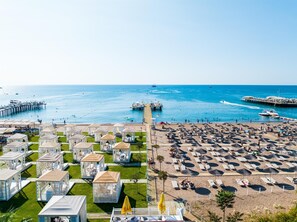 Private beach nearby, free beach shuttle, sun loungers, beach umbrellas