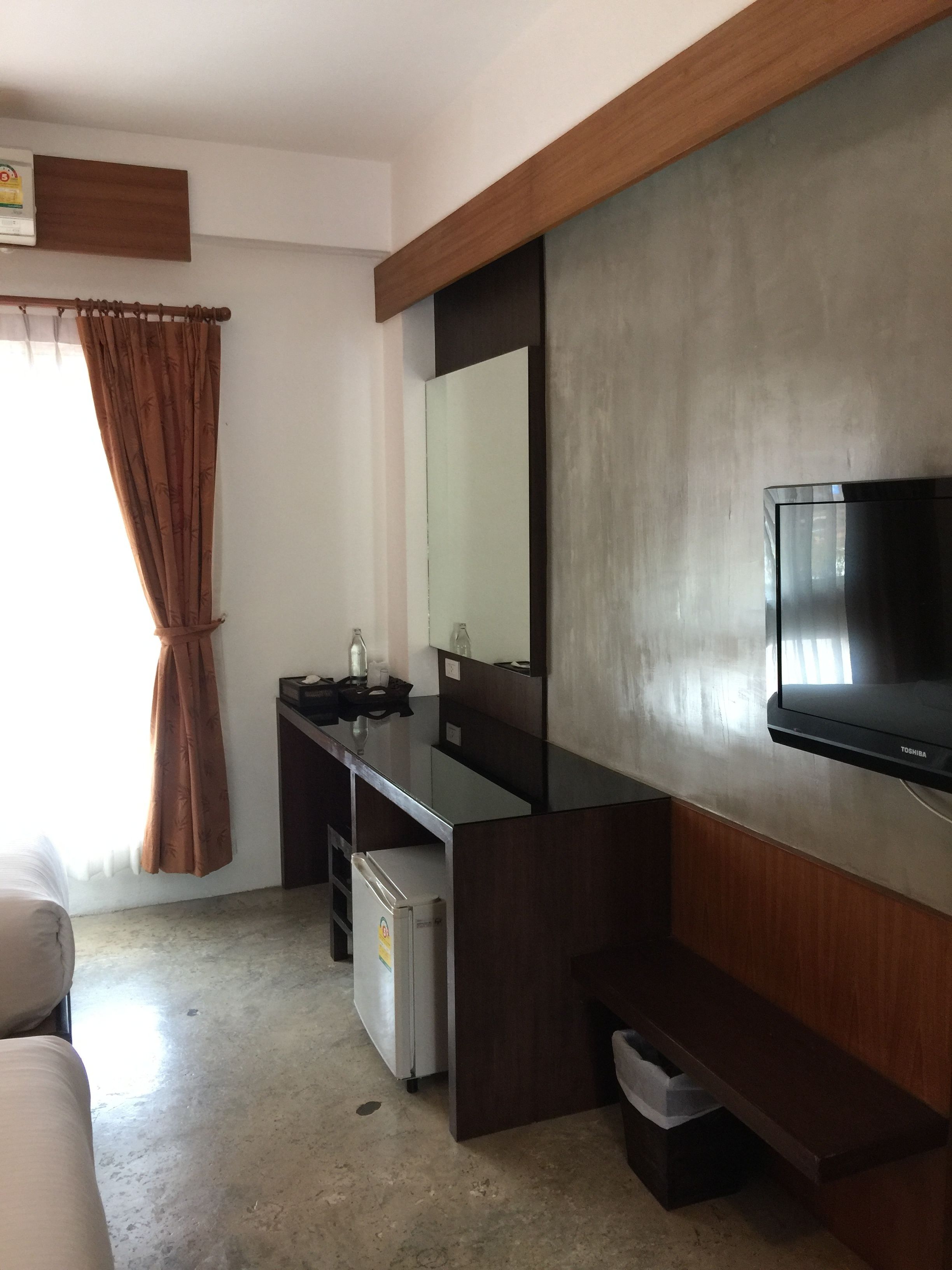 superior twin room | desk, free wifi, bed sheets