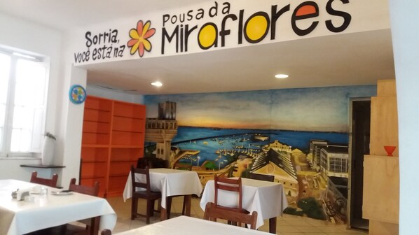 Food court - Miraflores Pousada (Salvador)