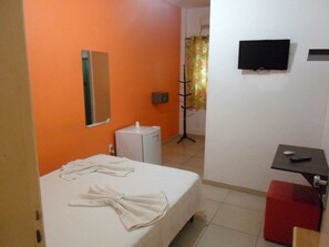 Standard Double Room | In-room safe, free WiFi - Miraflores Pousada (Salvador)