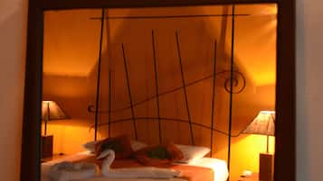 Deluxe Double Room, 1 Bedroom, Lake View | 9 bedrooms, desk