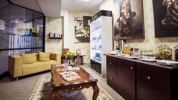 Body treatments, hydrotherapy, aromatherapy, hot stone massages