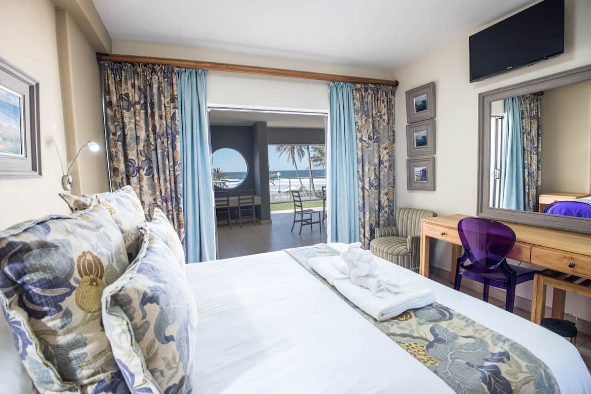 3 bedrooms, in-room safe, desk, iron/ironing board