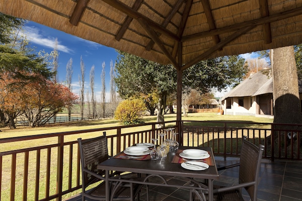 Pemandangan dari hartanah