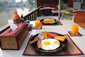 Alimentação e bebidas
