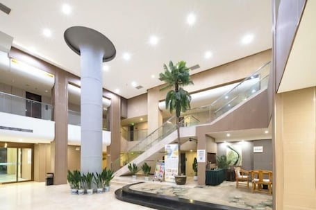 Interior. Days Inn Frontier Wuxi