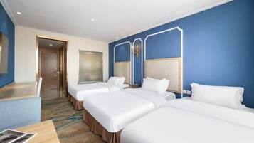 Minibar, desk, rollaway beds, free WiFi