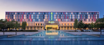 Holiday Inn Express Zhengzhou Airport by IHG