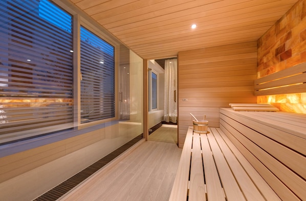 Swedish massages, sports massages, massages