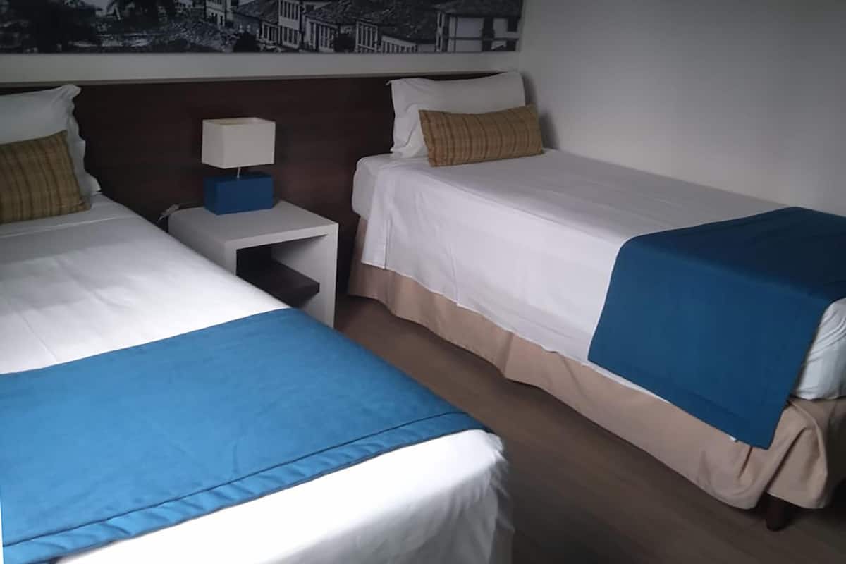 Phòng đơn Tiêu chuẩn | Minibar, két bảo mật tại phòng, bàn