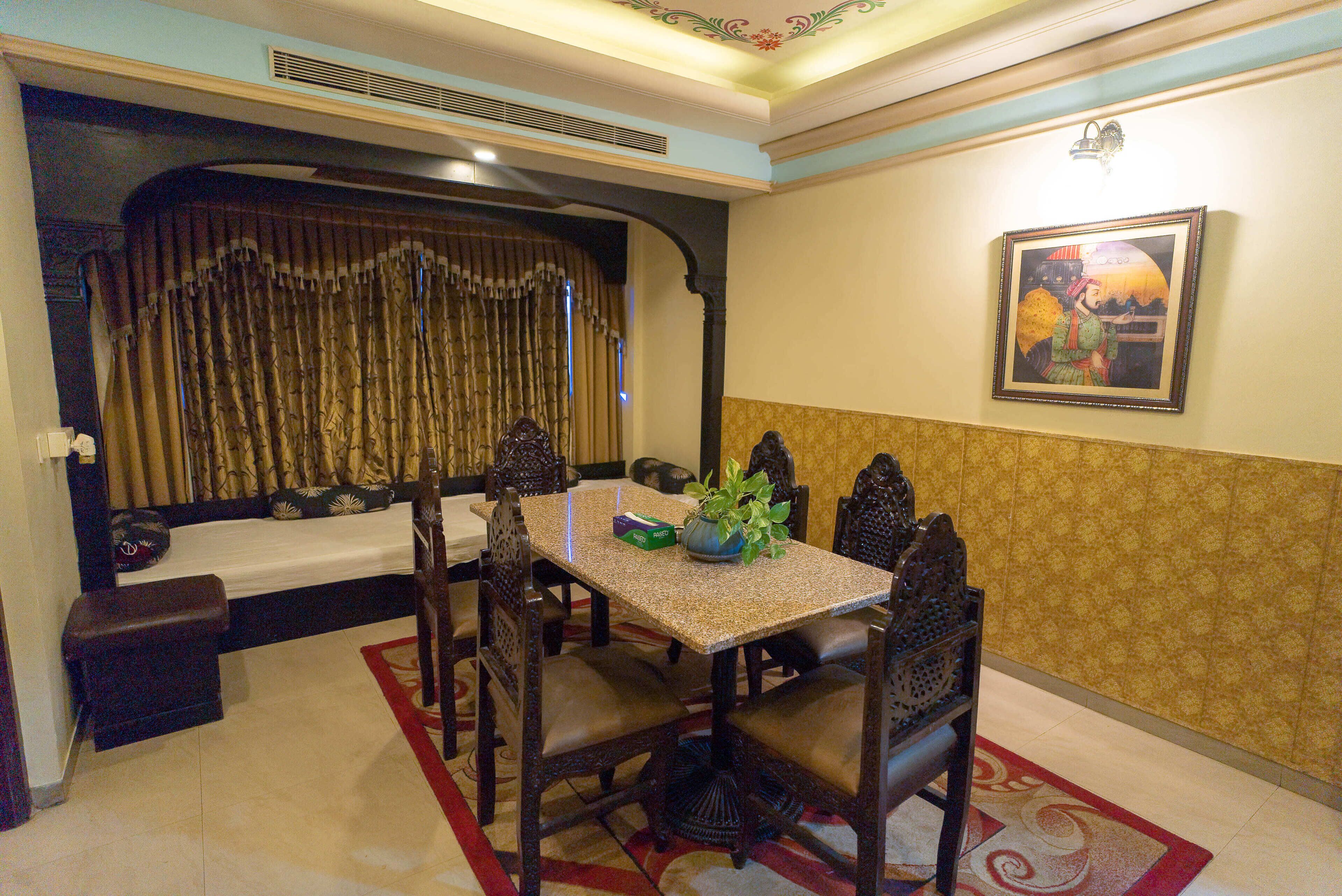 Photo - The Nagpur Ashok