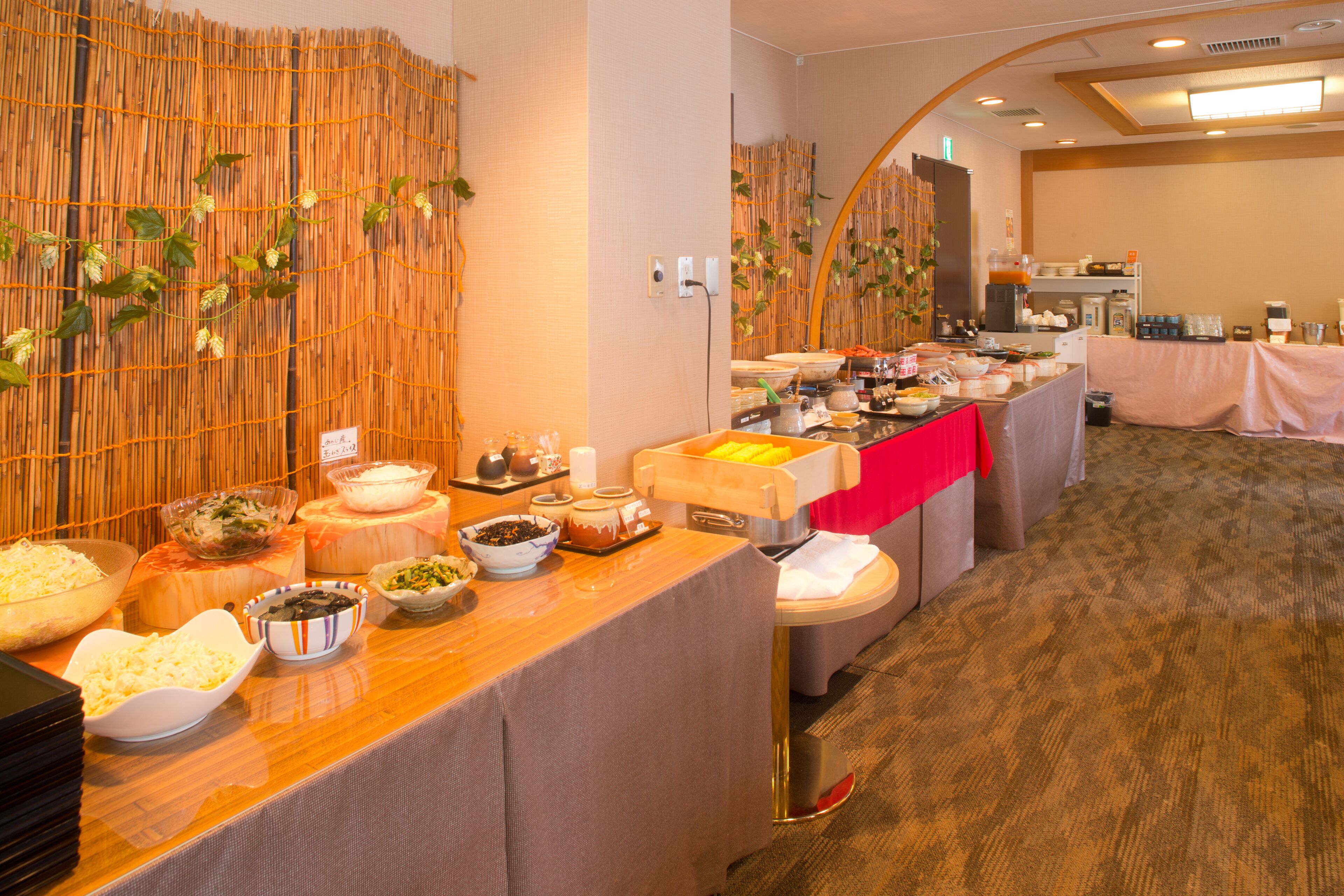 Bữa sáng kiểu Nhật hàng ngày (2178 JPY/mỗi người) 