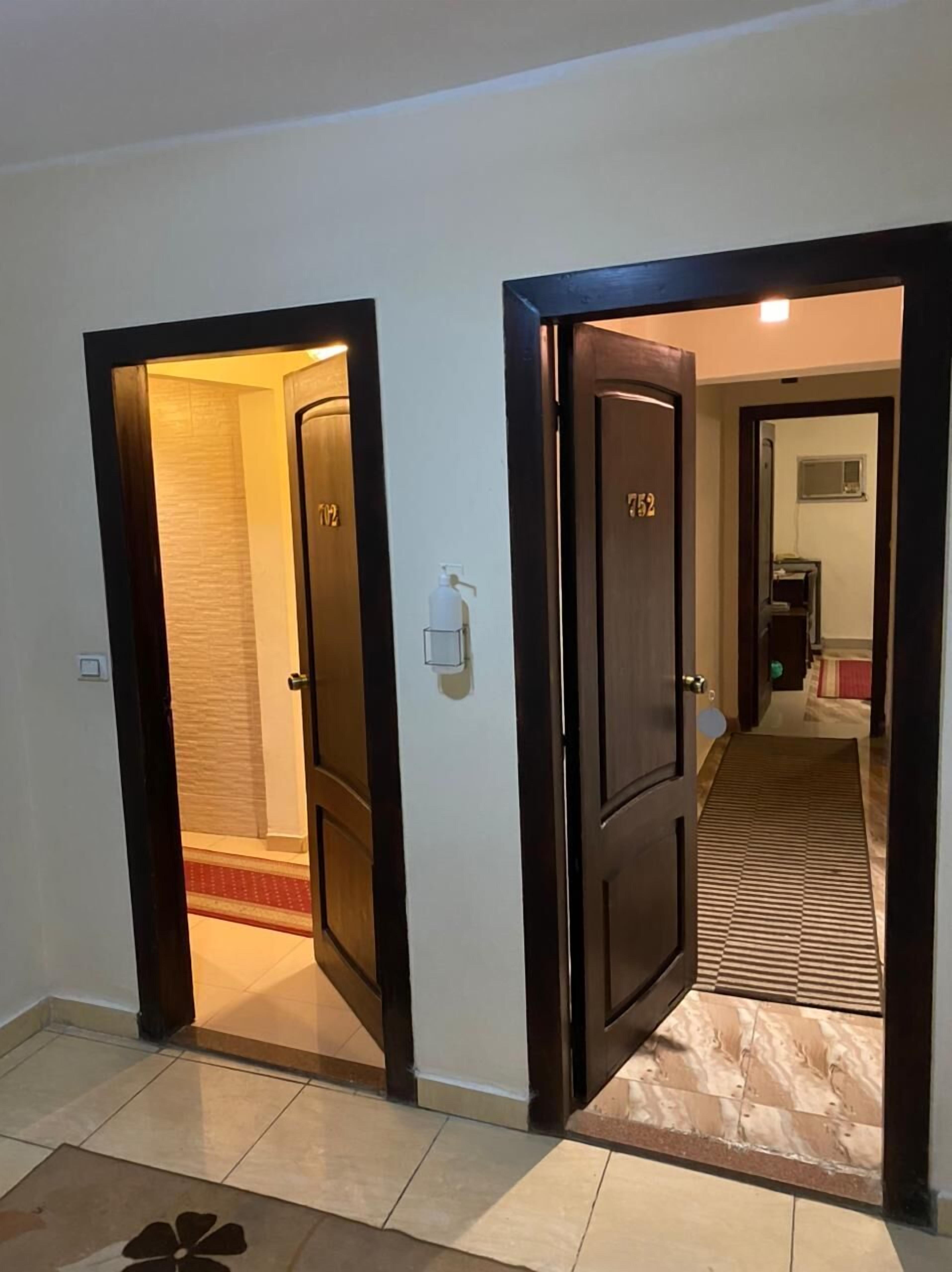 1 bedroom, Egyptian cotton sheets, premium bedding, minibar