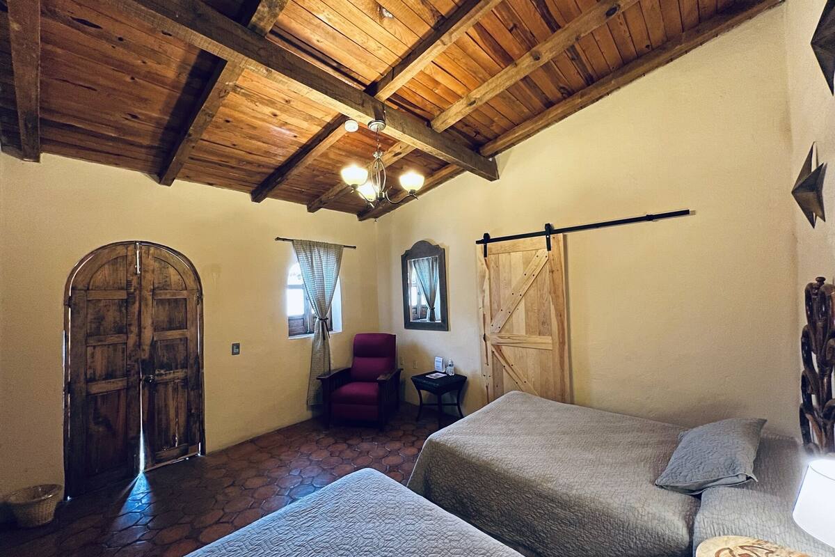 Standard Double Room | Bed sheets