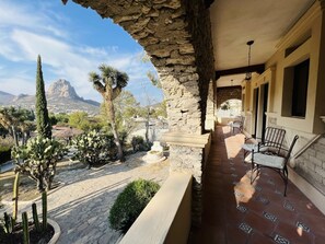 Exterior - Hotel Parador Vernal (Ezequiel Montes)