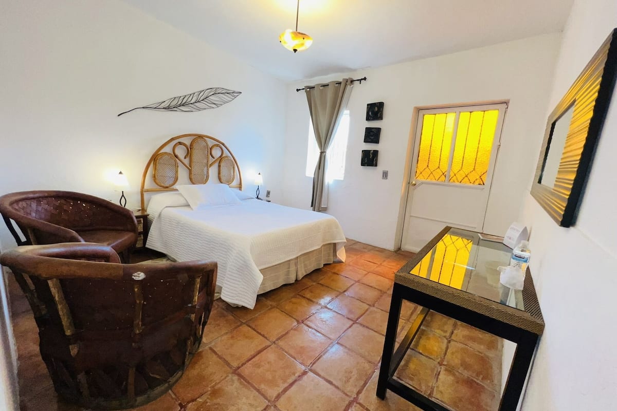 Standard Room | Bed sheets