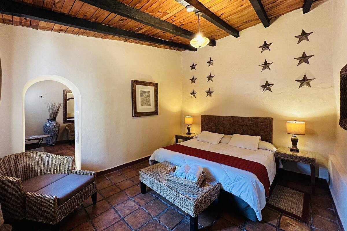 Deluxe Double Room | Bed sheets
