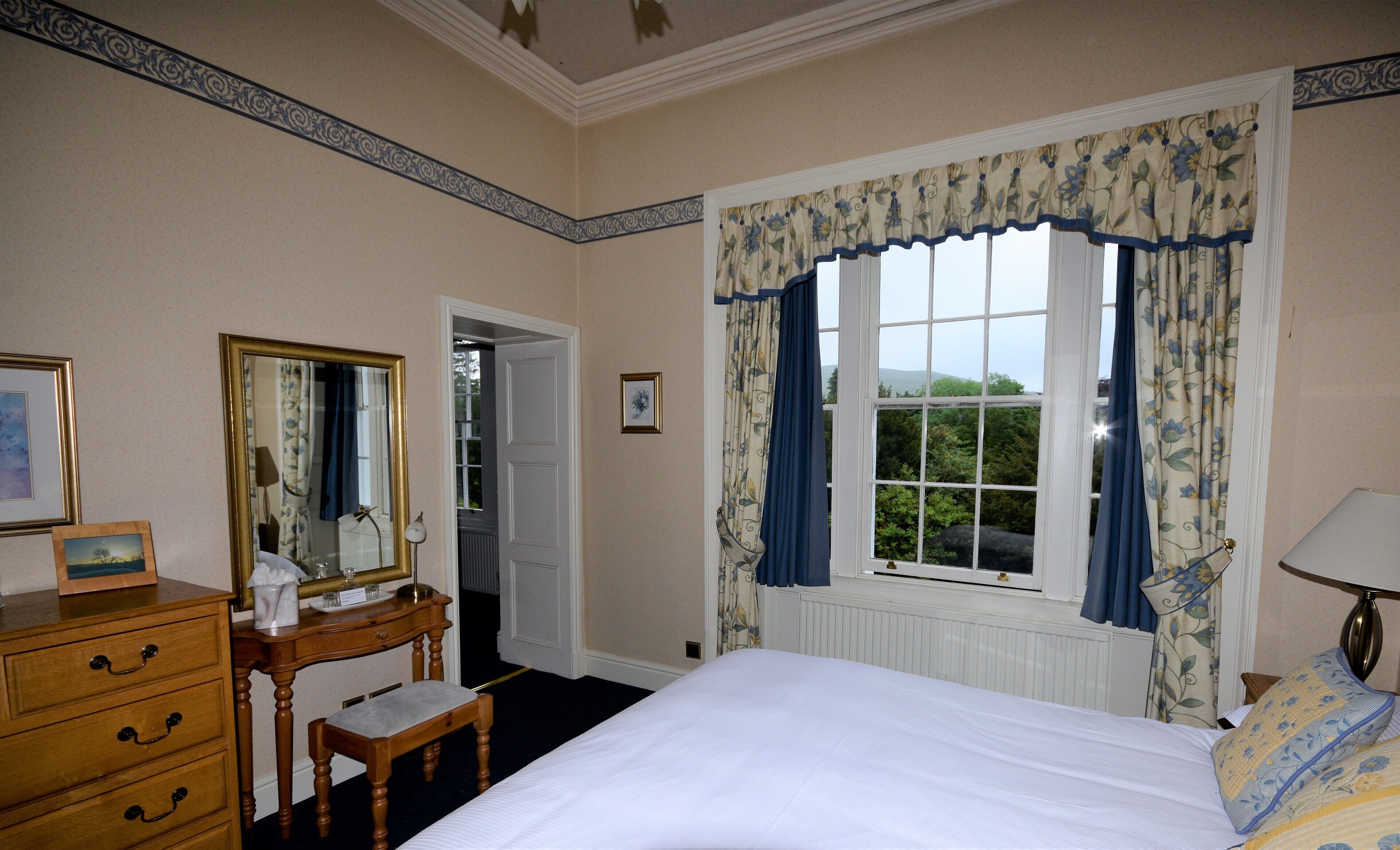 classic double room, mountain view | premium bedding, soundproofing, iron/ironing board, free wifi