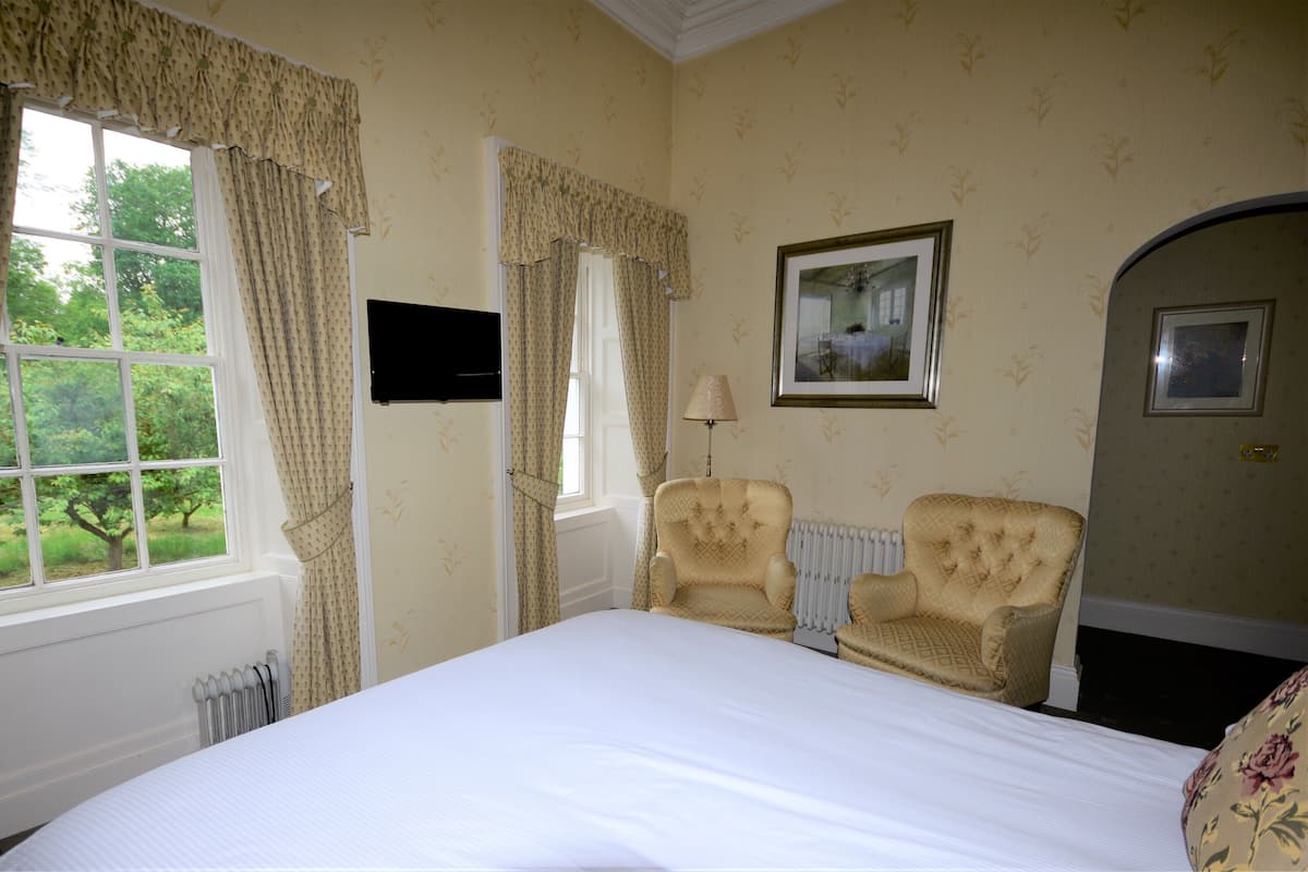 Standard Double Room, Garden View | Premium bedding, soundproofing, iron/ironing board, free WiFi