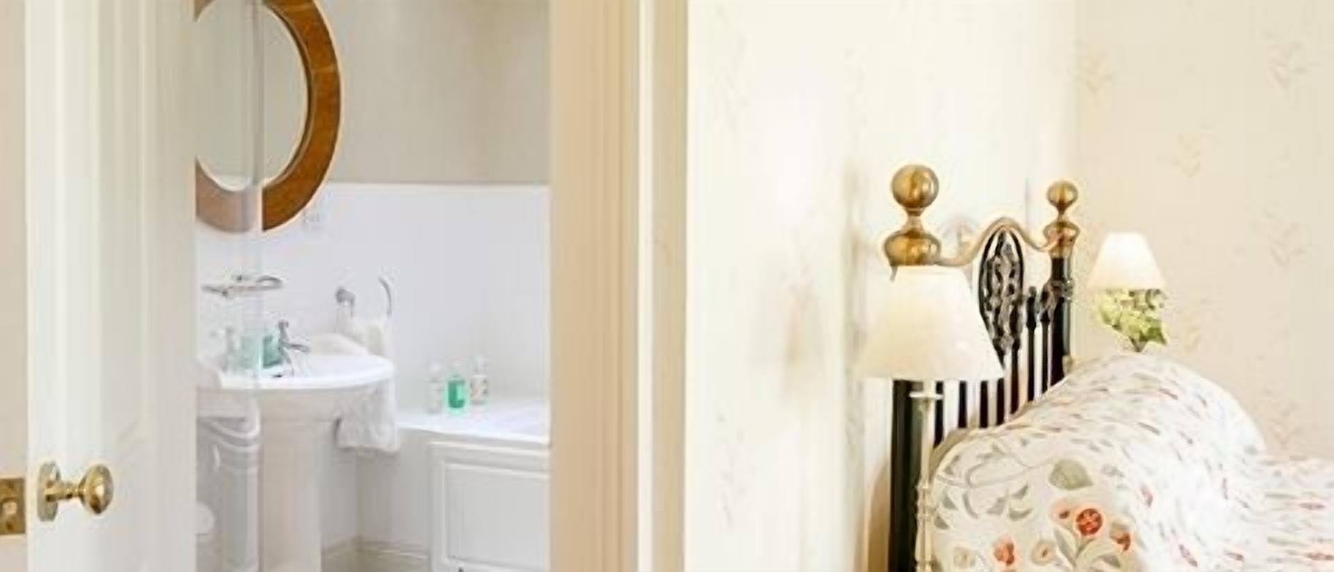 standard double room, garden view | living area | flat-screen tv, ipod dock