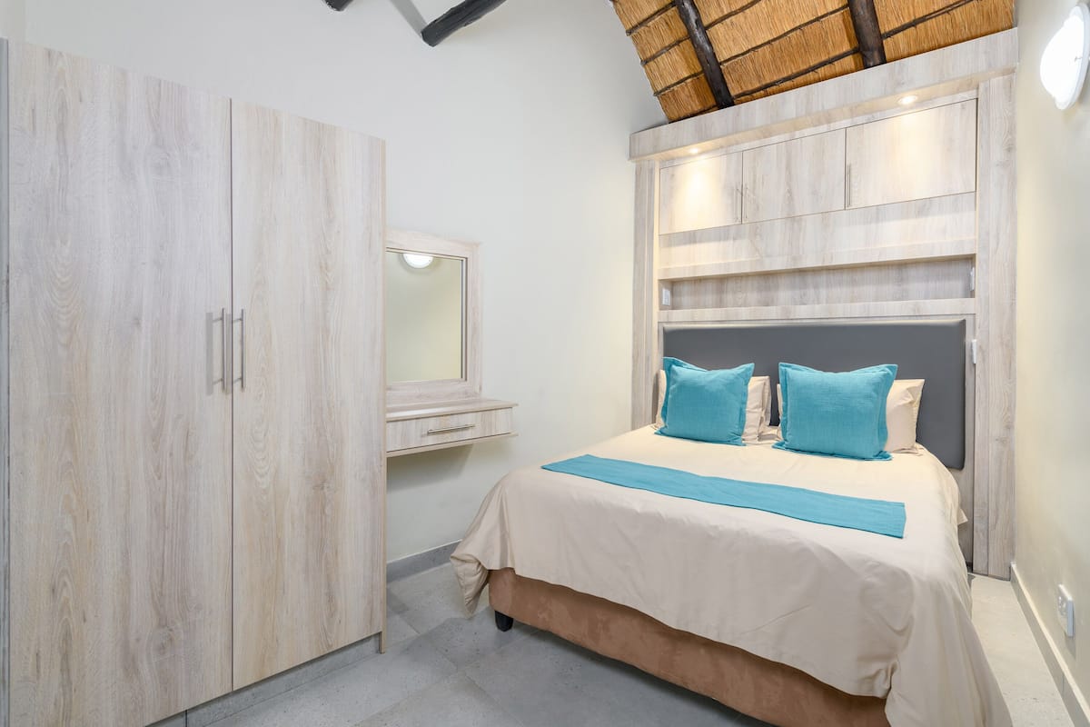 Double Room | 2 slaapkamers, een kluis op de kamer, beddengoed