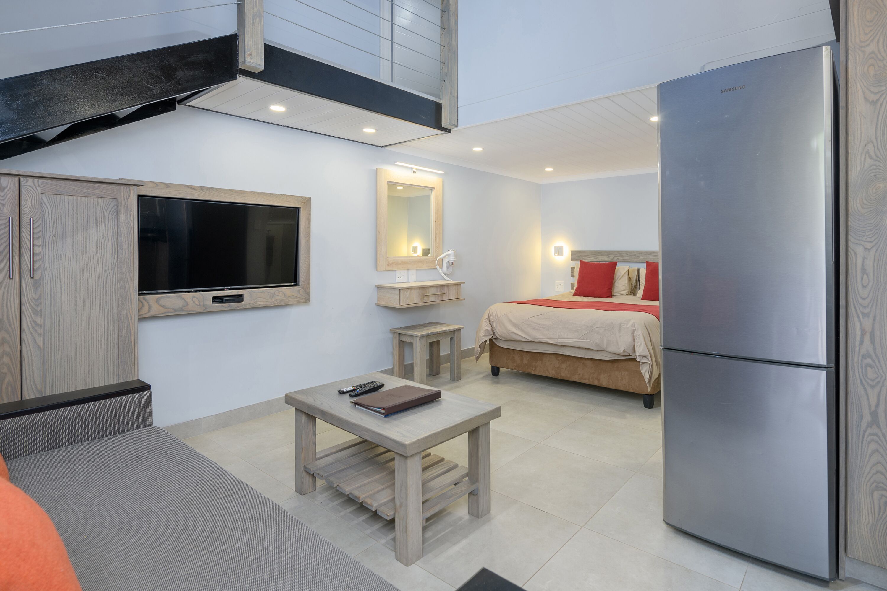 客房内保险箱、床单