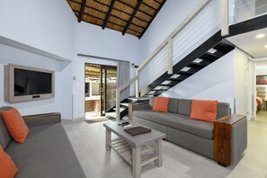 40-inch TV with satellite channels - Dikhololo (Beestekraal)