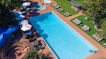 Indoor pool, outdoor pool, sun loungers