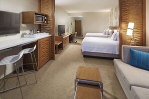 Junior Suite, 1 Bedroom | Down comforters, desk, laptop workspace, iron/ironing board