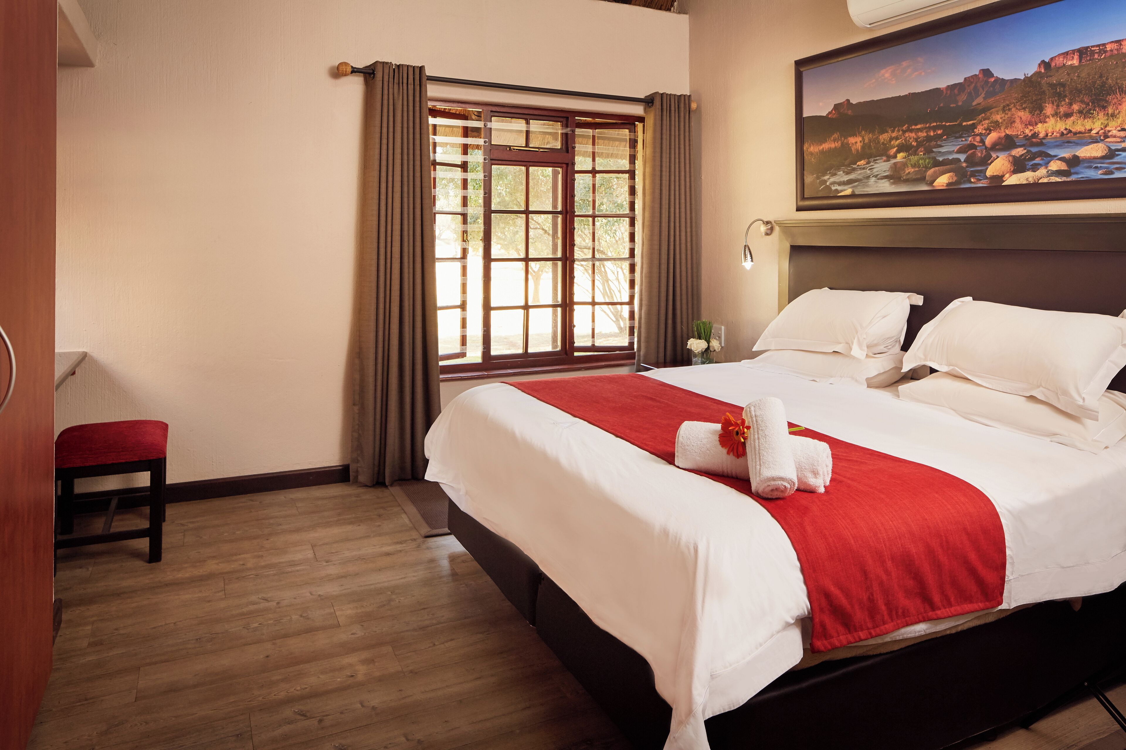 Chalet, 3 Bedrooms, Mobility Accessible | 1 bedroom, in-room safe, iron/ironing board, free WiFi