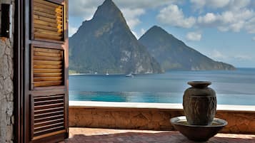 Suite Premier, vista a la alberca (Pool Suite) | Vista a la playa o el mar