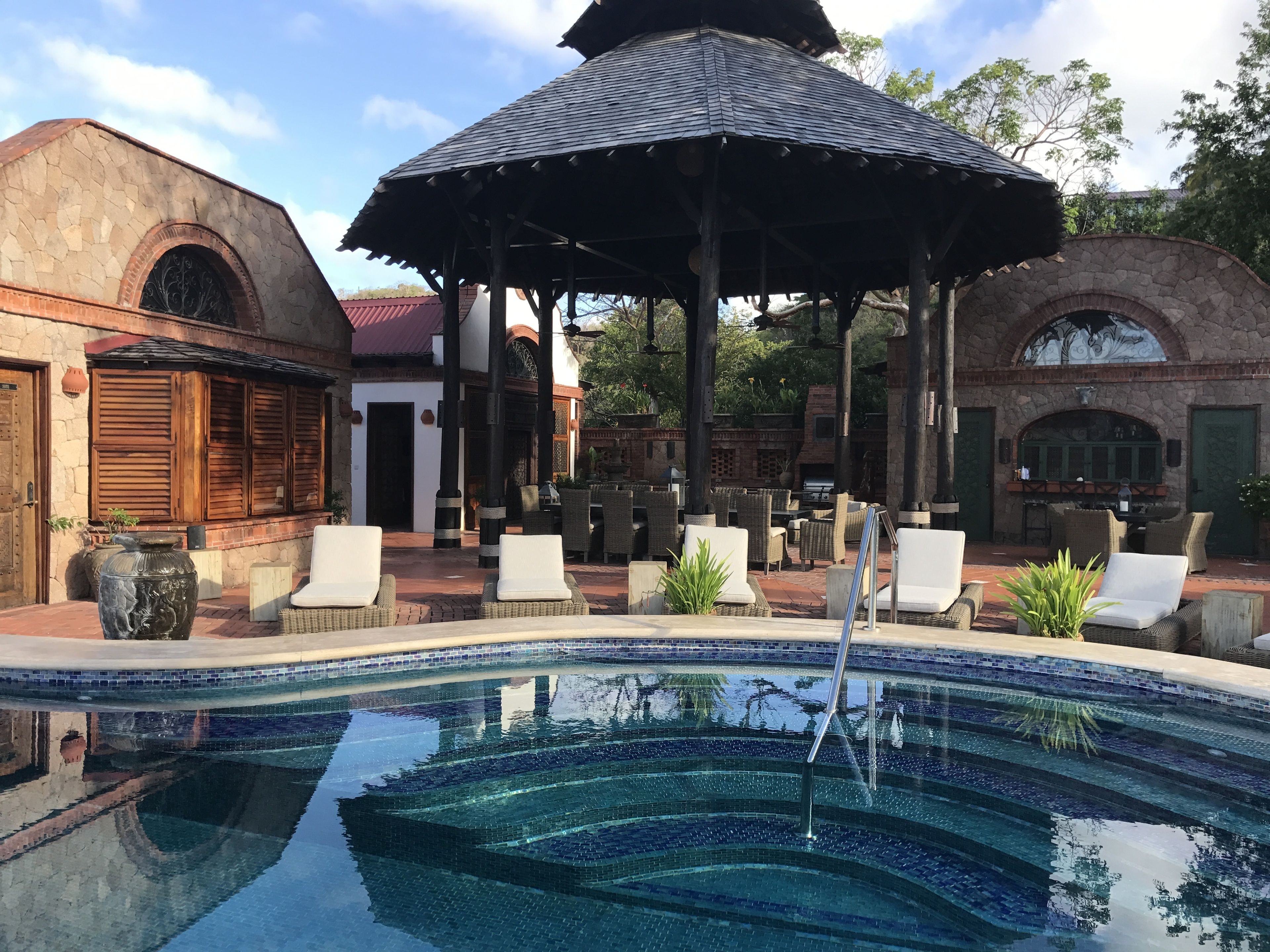 Outdoor pool, pool loungers