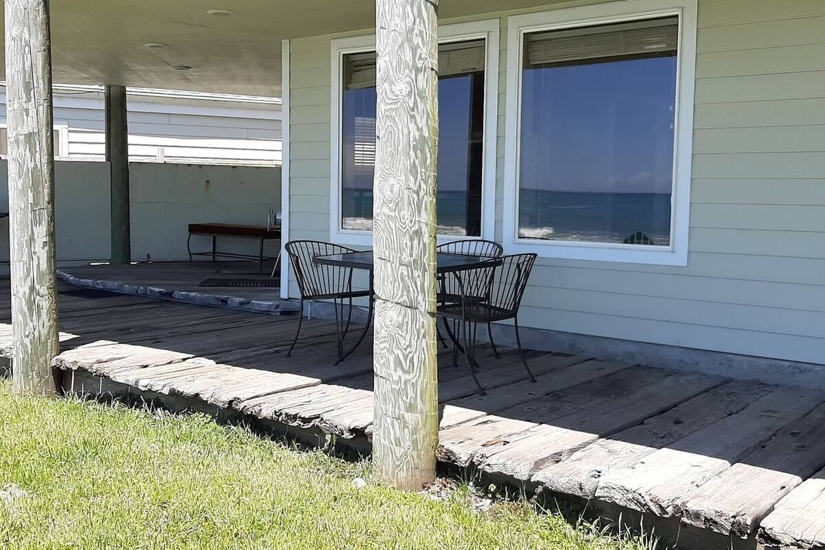 panoramic apartment, 1 bedroom, ocean view, oceanfront | terrace/patio