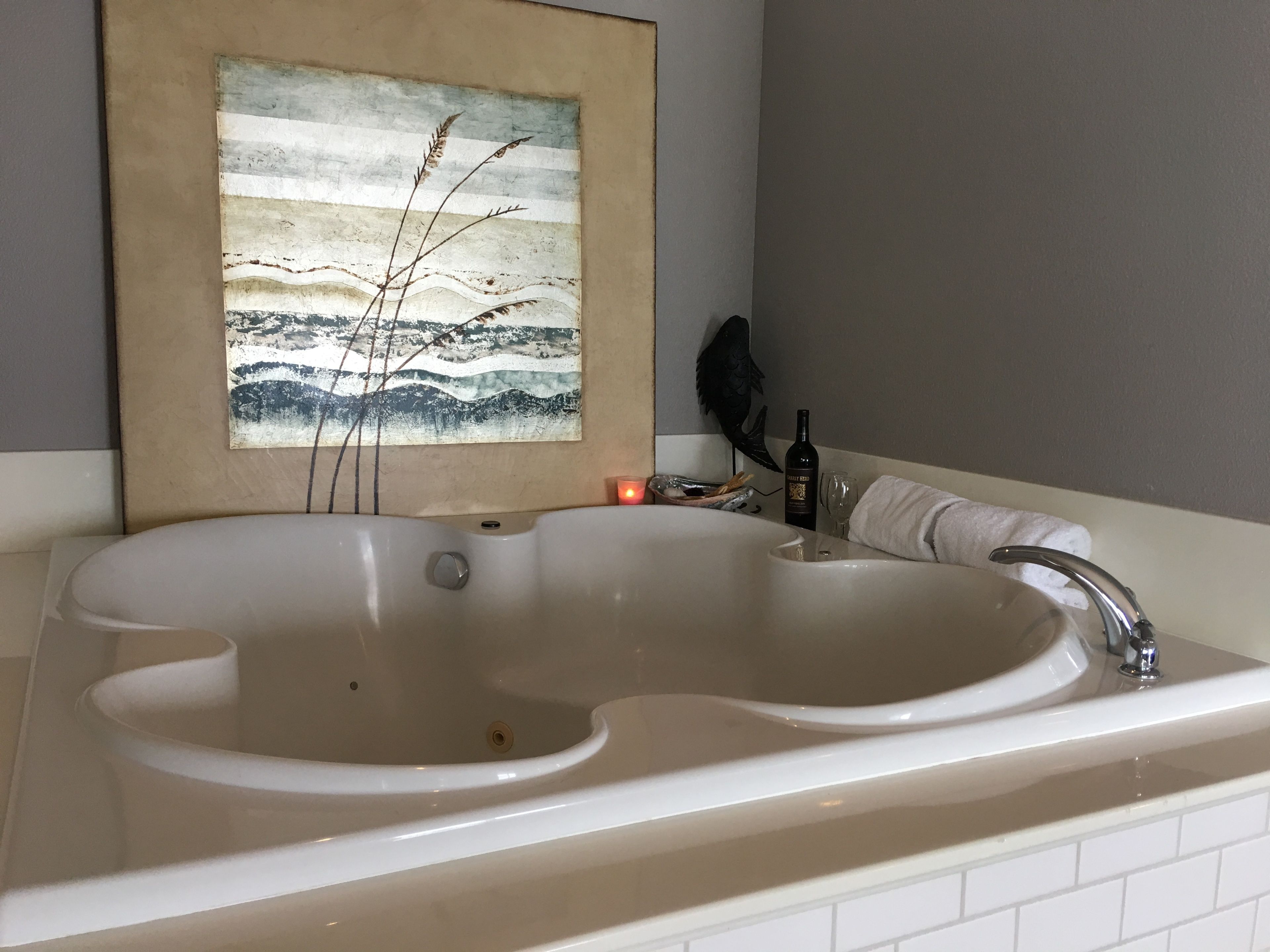 panoramic room, 1 king bed, hot tub, ocean view | jetted bathtub