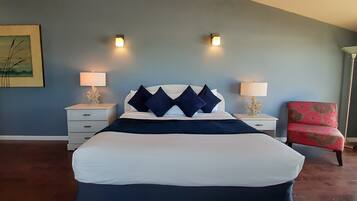 ห้องพาโนรามิก, เตียงคิงไซส์ 1 เตียง, อ่างน้ำร้อน, วิวทะเล | เครื่องนอนระดับพรีเมียม, ห้องพักตกแต่งอย่างมีเอกลักษณ์
