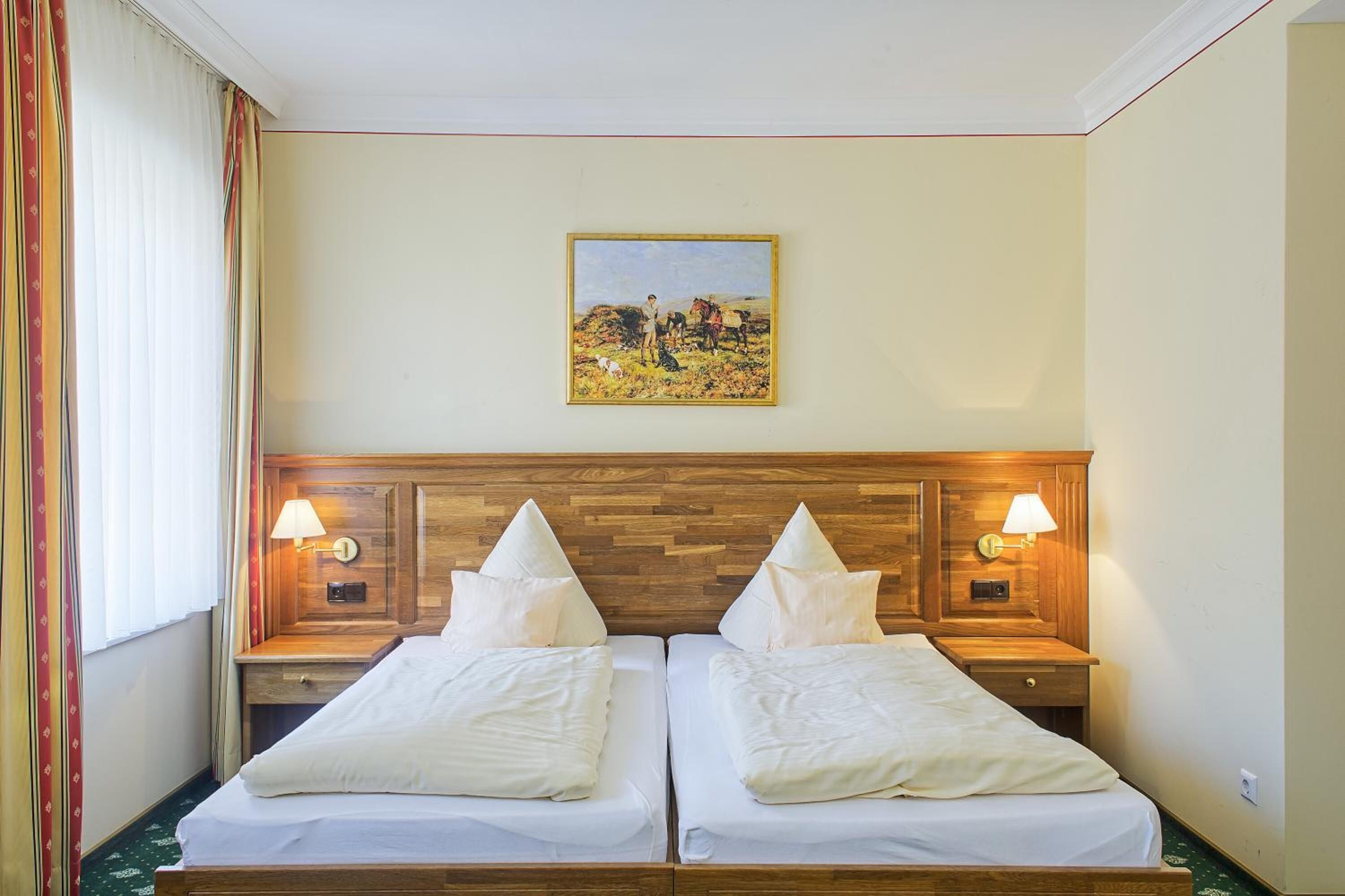 1 bedroom, in-room safe, desk, blackout curtains