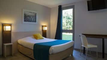 Premium Double Room, 1 Queen Bed | Premium bedding, desk, blackout curtains, iron/ironing board