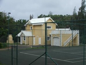 Terrain de tennis