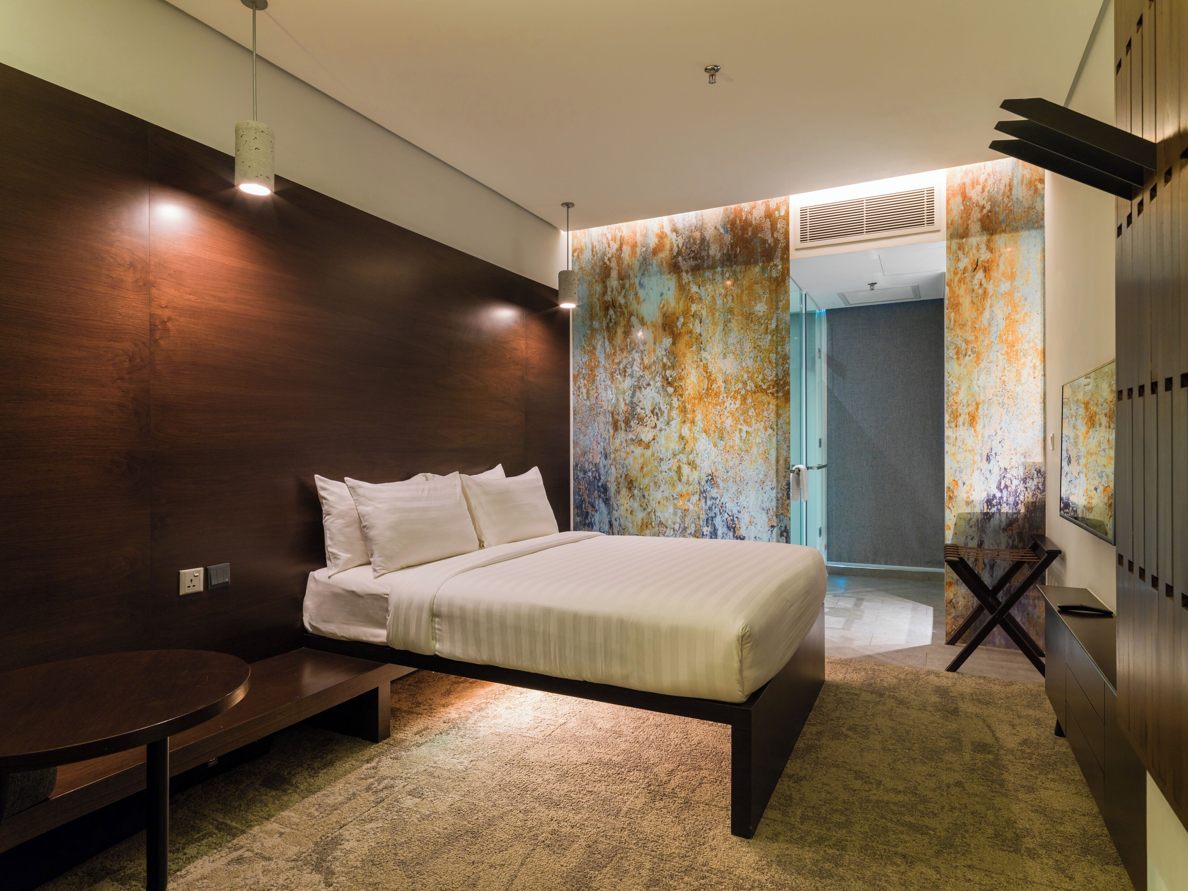 premium queen | in-room safe, desk, blackout curtains, free wifi