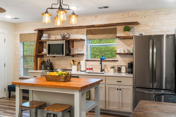 Suite Deluxe | Cucina privata | Macchina per tè/caffè