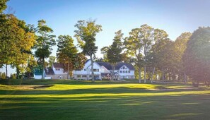 Exterior - Maxwelton Braes Lodge and Golf Course (Baileys Harbor)