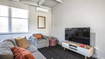 One Bedroom Apartment