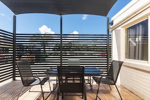 Family Studio 3 Bedroom Apartment | Terrace/patio