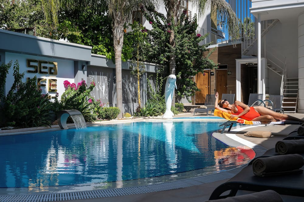 Sealife Lounge Hotel - Adult Only