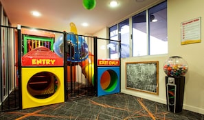 Children's play area - indoor - Vale Hotel (Aitkenvale)