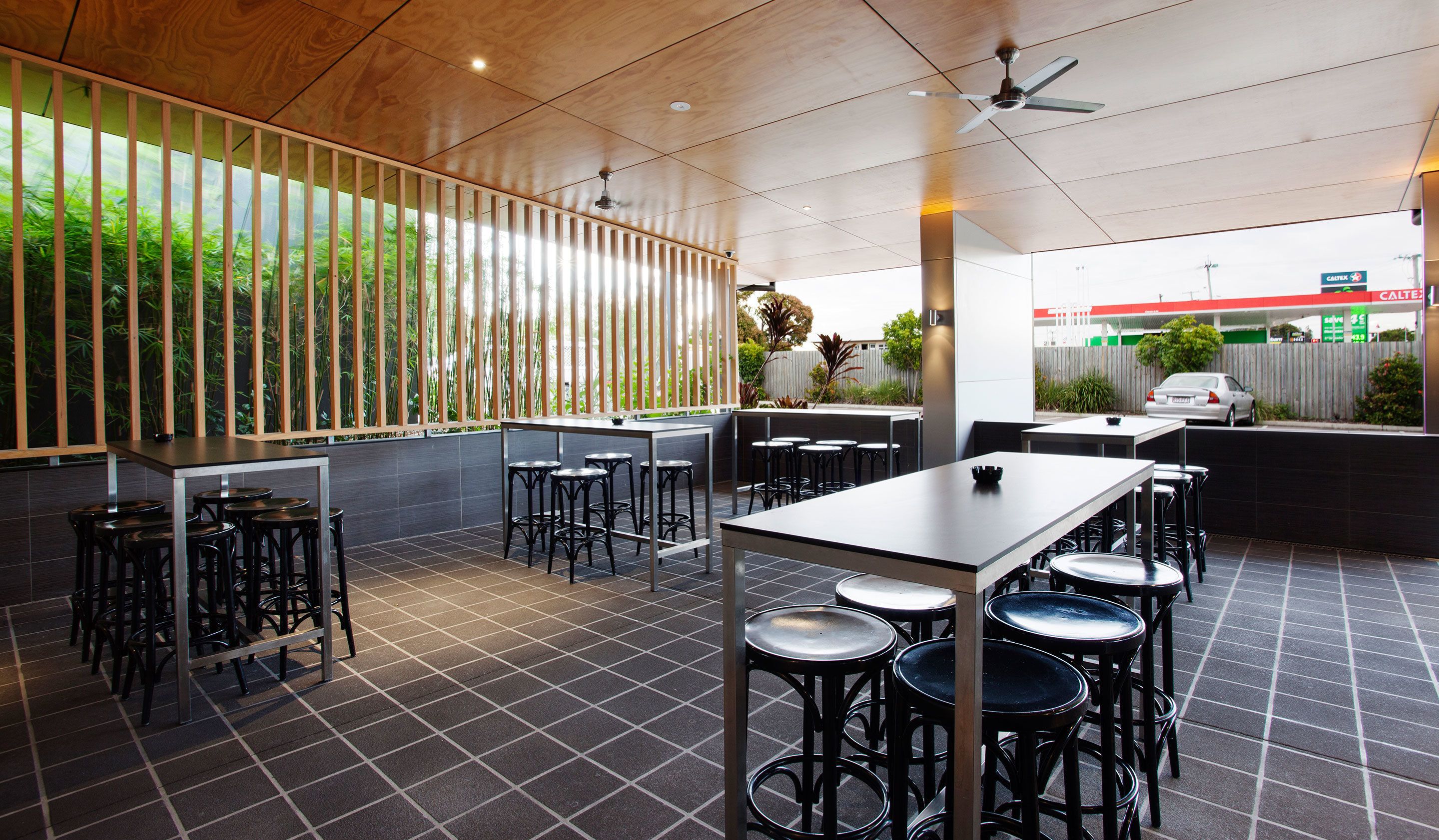 lunch, dinner served; local cuisine, al fresco dining