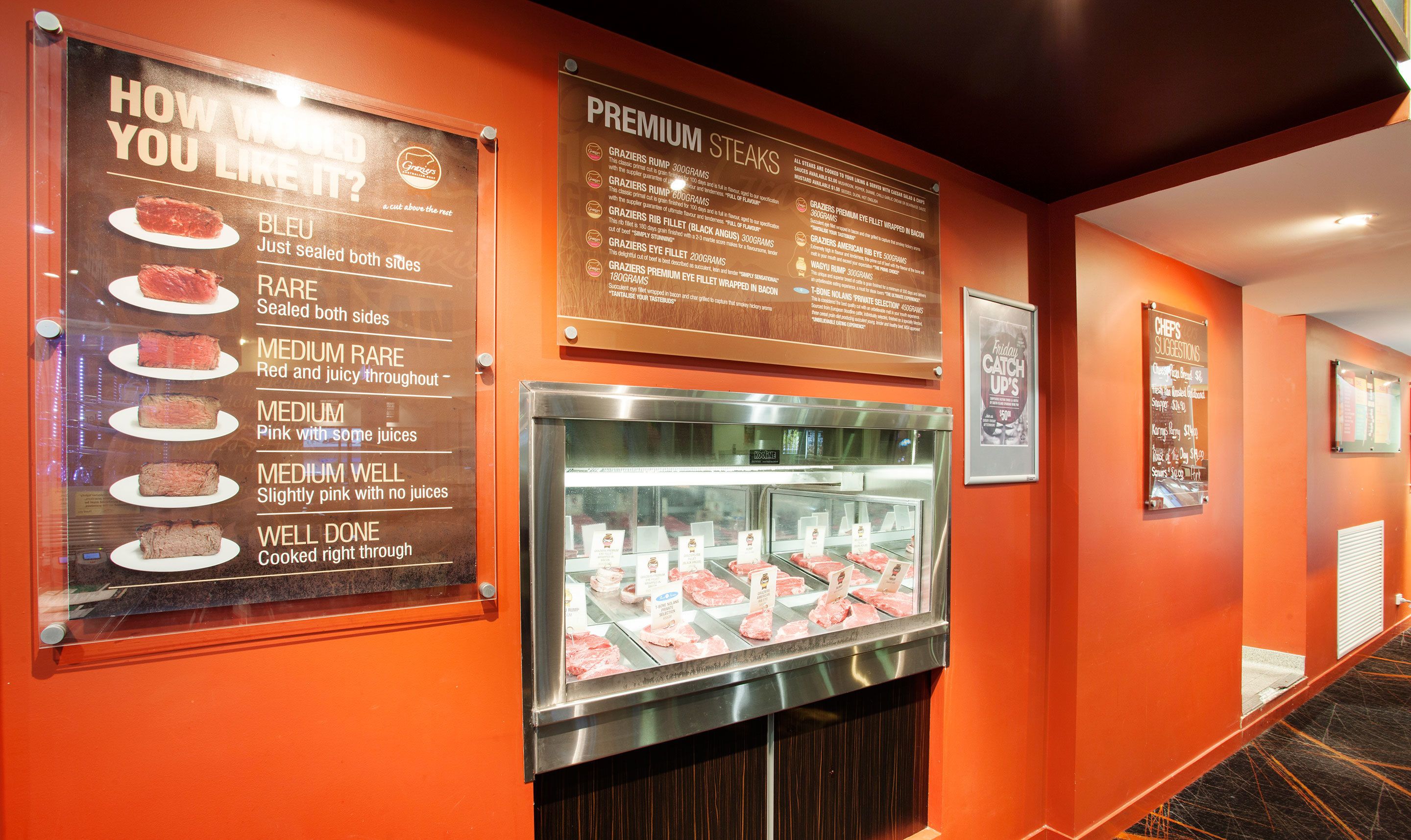 lunch, dinner served; local cuisine, al fresco dining