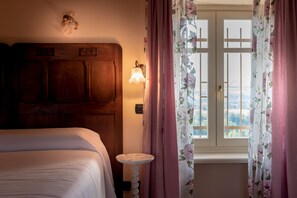 Deluxe Room | Premium bedding, down duvets, individually decorated - San martino langhe (Clavesana)